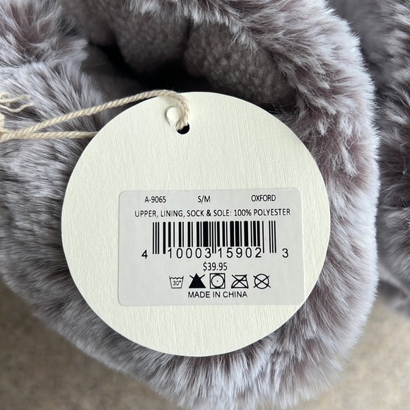 Slippers, Size Small/Medium, Gray, Super Soft!! - Picture 12 of 12